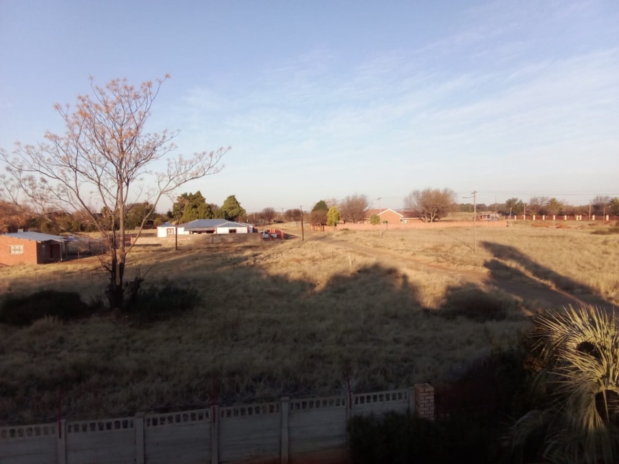 4 Bedroom Property for Sale in Petrusburg Free State
